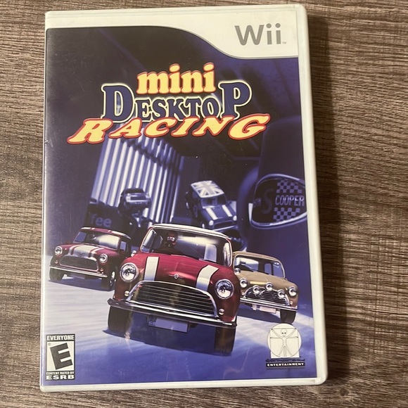 Wii - Mini Desktop Racing - Picture 1 of 3